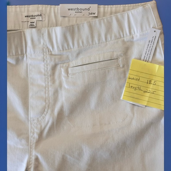 Women's Westbound Pull-On Stretch Denim Crop / Capri Jeans‎ - Size 14W NWT - Picture 2 of 5